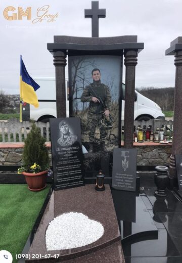 памятник военному ВСУ с цветным портретом №5669