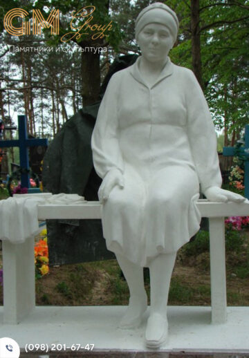 памятник со скульптурой женщины из мрамора №7734