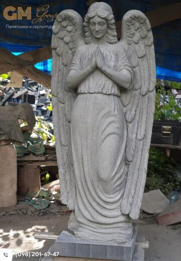 скульптура ангела из граниту №8156