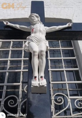 скульптура з мармуру розп'яття Христа