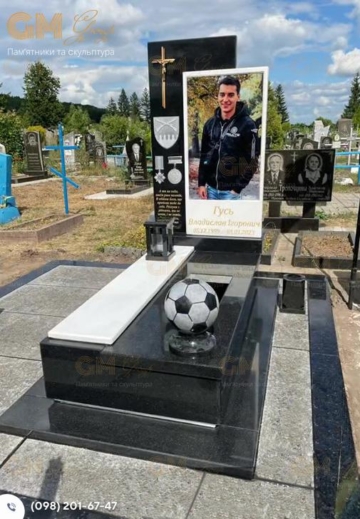 пам’ятник військовому з граніту та мармуру №3426