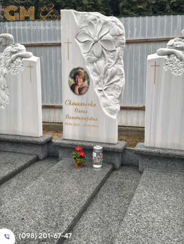 Красивый памятник женщине из гранита №2316