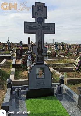 хрест на могилу з граніту №551