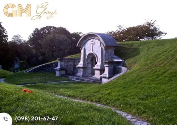 сімейний склеп з граніту №3264