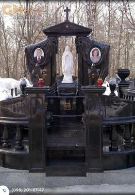 подвійний меморіальний пам'ятник №1941