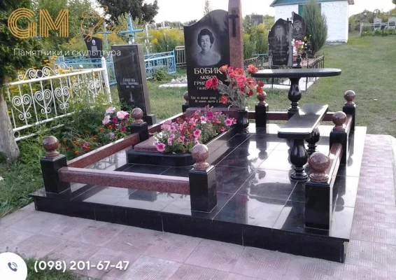 пам'ятник з чорного та червоного граніту PF-6