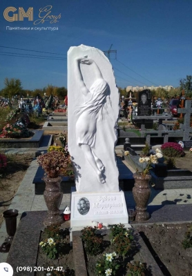 мармуровий жіночий пам'ятник з барельєфом PF-15