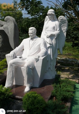 пам'ятник скульптура чоловіка з янголом із білого мармуру №1668